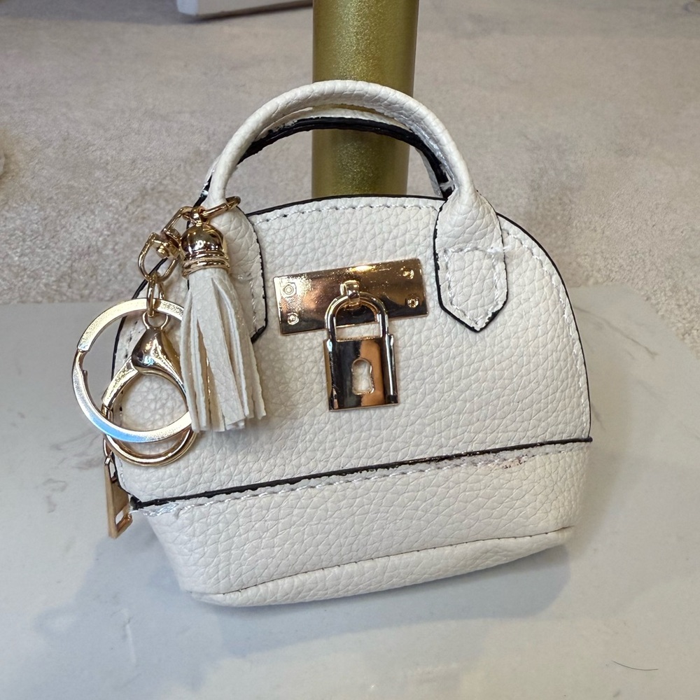 Mini Purse White Leather Zipper Coin Purse Keychain